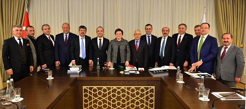 FATMA GÜLDEMET SARI'DAN FİKİRTEPE'YE TAM DESTEK?à