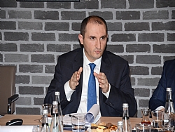 AKILLI DÖNÜşÜMÜN GERÇEKLEşMESİ ELZEMDİR